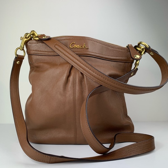 Coach Handbags - EUC Coach leather crossbody hobo